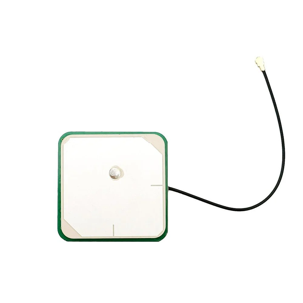 L1 IPEX (U.FL) 35mm Two Stage 38dB Multi GNSS Band Active Patch Antenna Module - Image 2